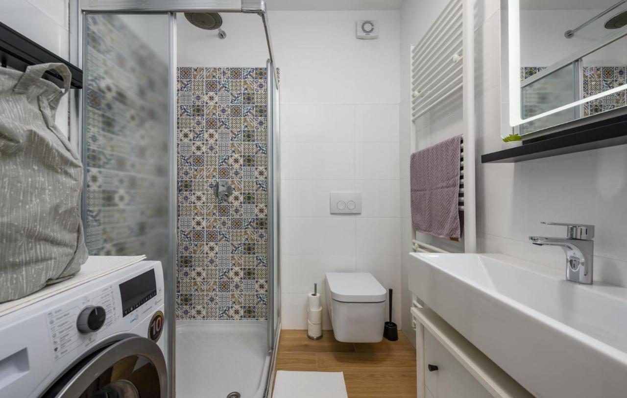 Apartmani Lucija Porec Ngoại thất bức ảnh