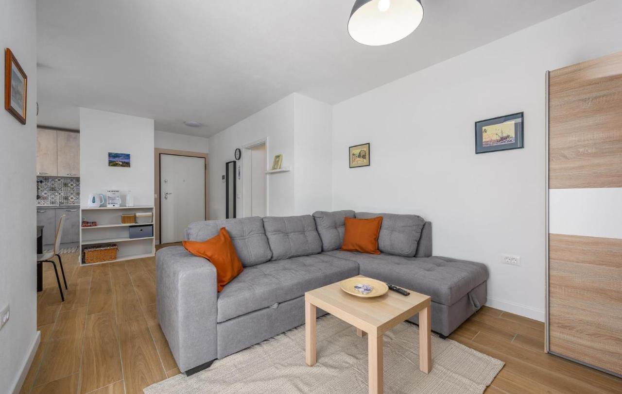 Apartmani Lucija Porec Ngoại thất bức ảnh