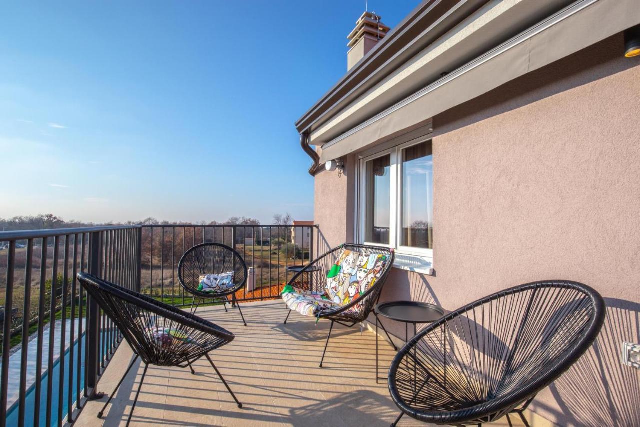 Apartmani Lucija Porec Ngoại thất bức ảnh